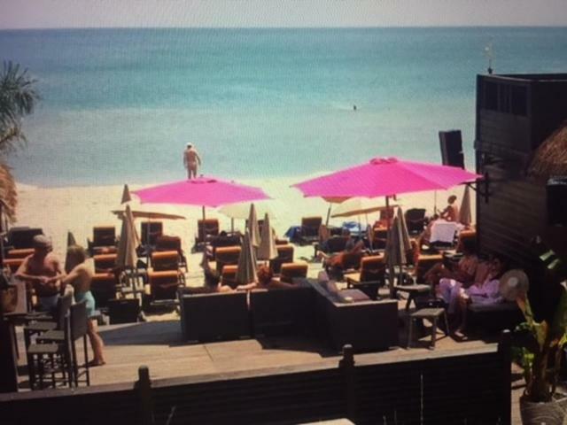 Naturist Paradise In « Swinging Cap » Agde